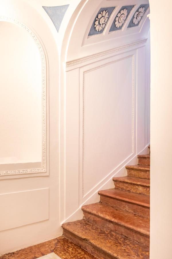 Moncada Suites & Apartments Palermo Kültér fotó