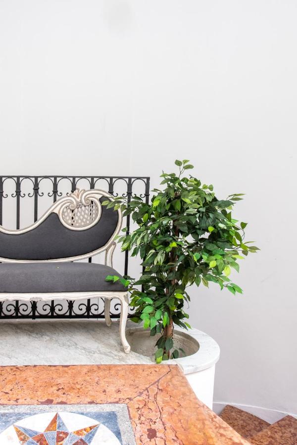 Moncada Suites & Apartments Palermo Kültér fotó