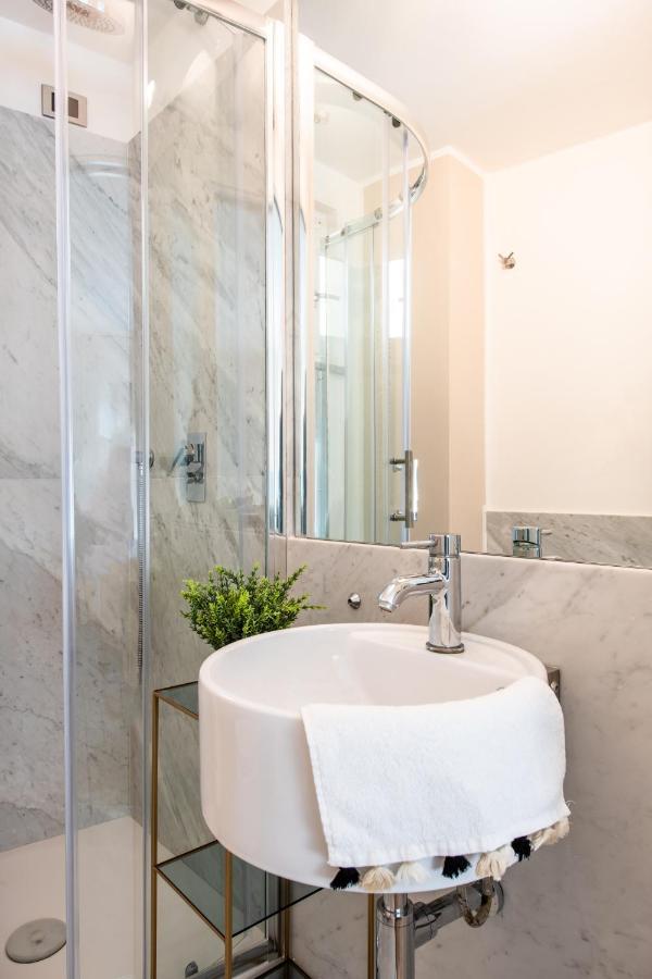 Moncada Suites & Apartments Palermo Kültér fotó